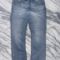 Buckle Relaxed Straight Fit Jeans