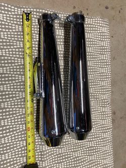 Shorty Predator slip-on exhaust for Triumph Thruxton