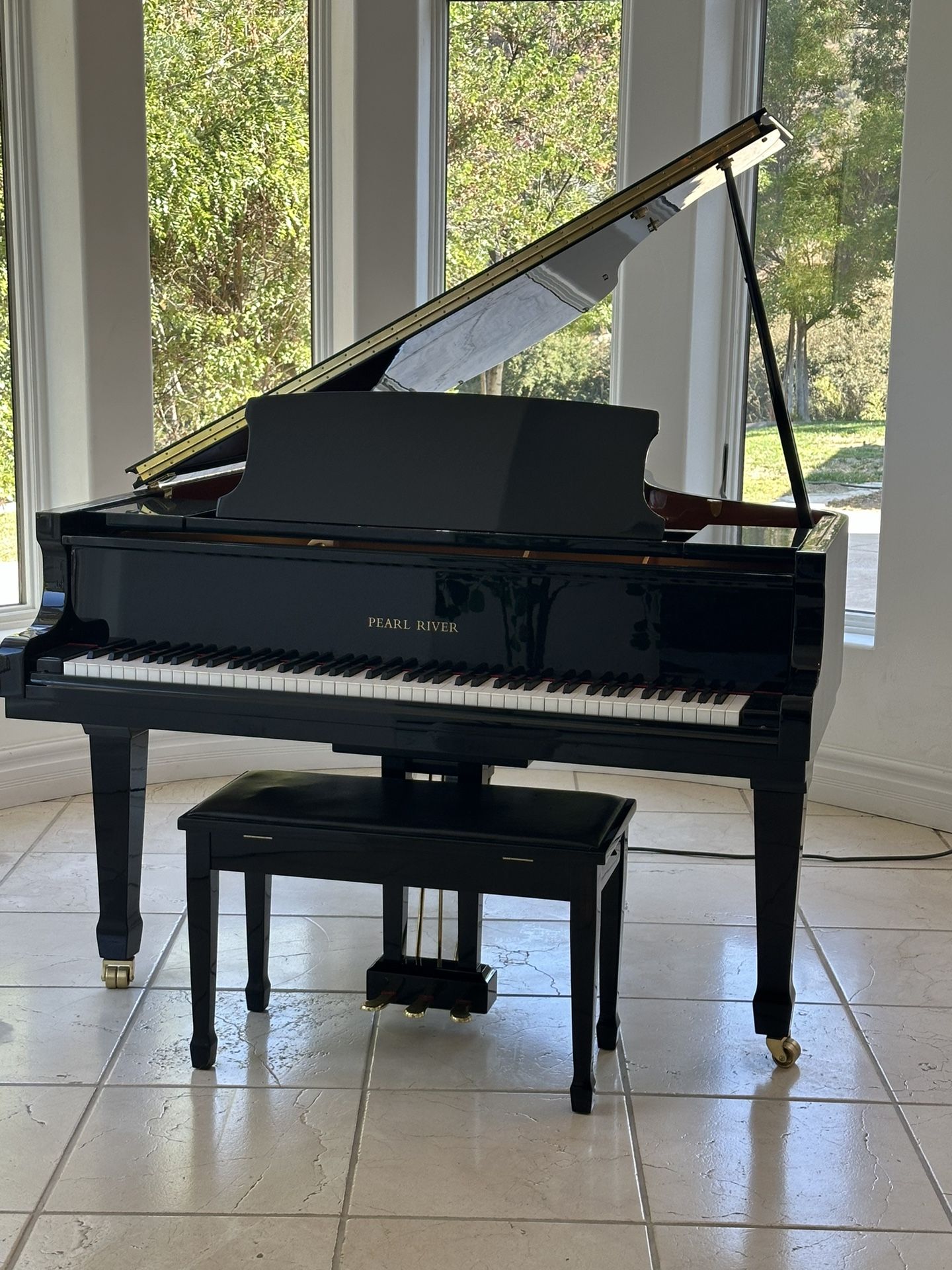 Piano - Pearl River