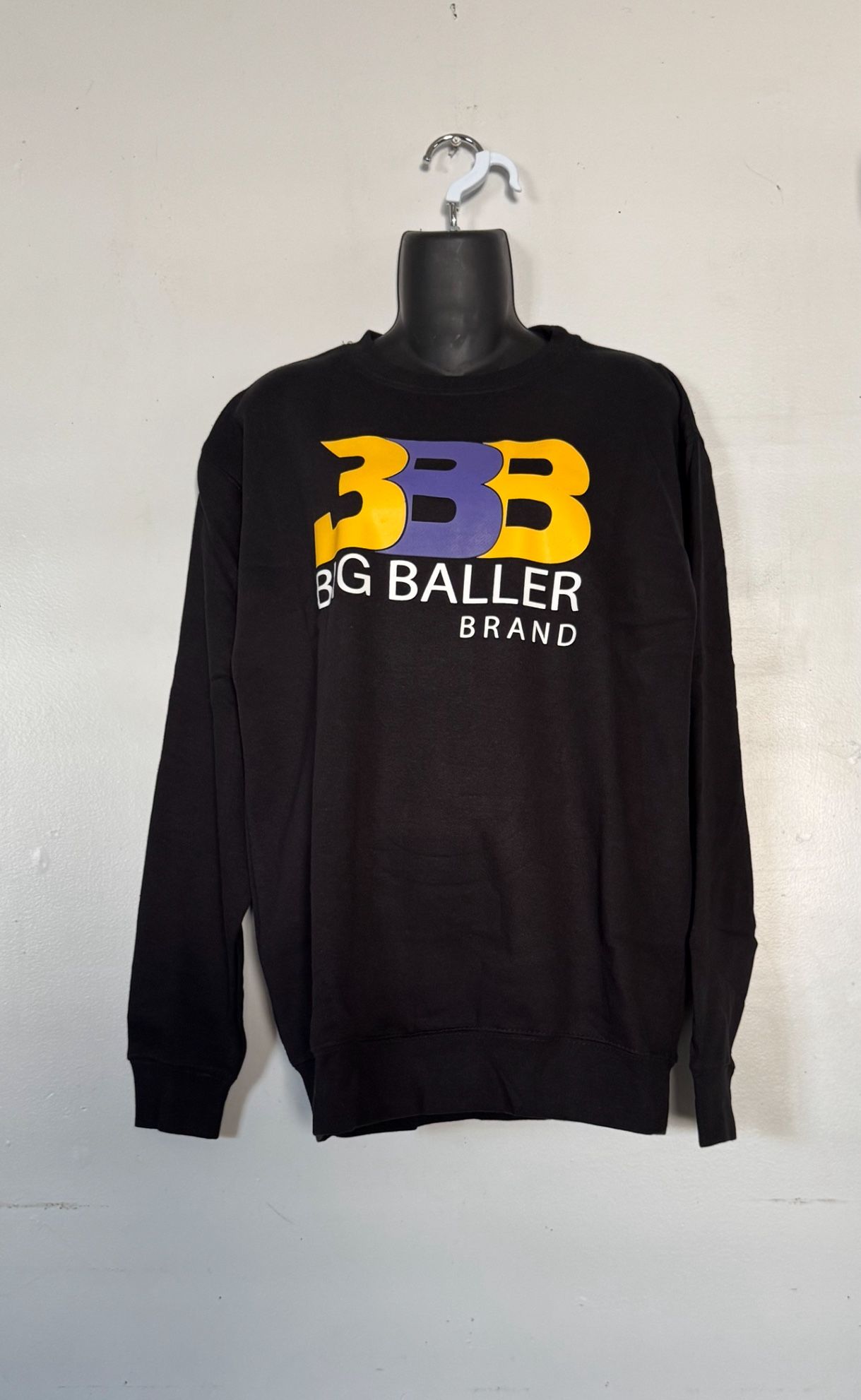 NWT - BBB Black unisex crew neck .