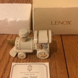 Lenox Marine Foundation Annual Toys for Tots Train Ornament w COA 2002 NIB took it out to take pictures