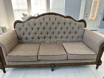 Sofá and love seat