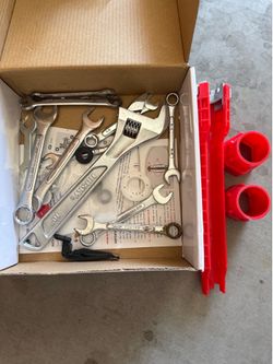 Wrench and Plumbing Tool Set