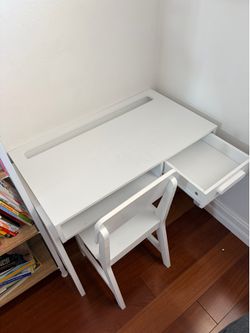 Child’s desk
