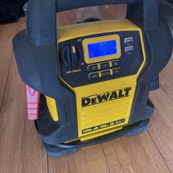 DeWalt Power Box 