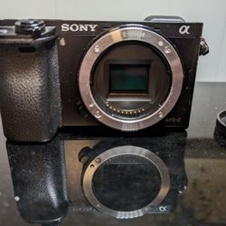 Sony A6000 Body & L-bracket 