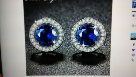 Woman's Earrings