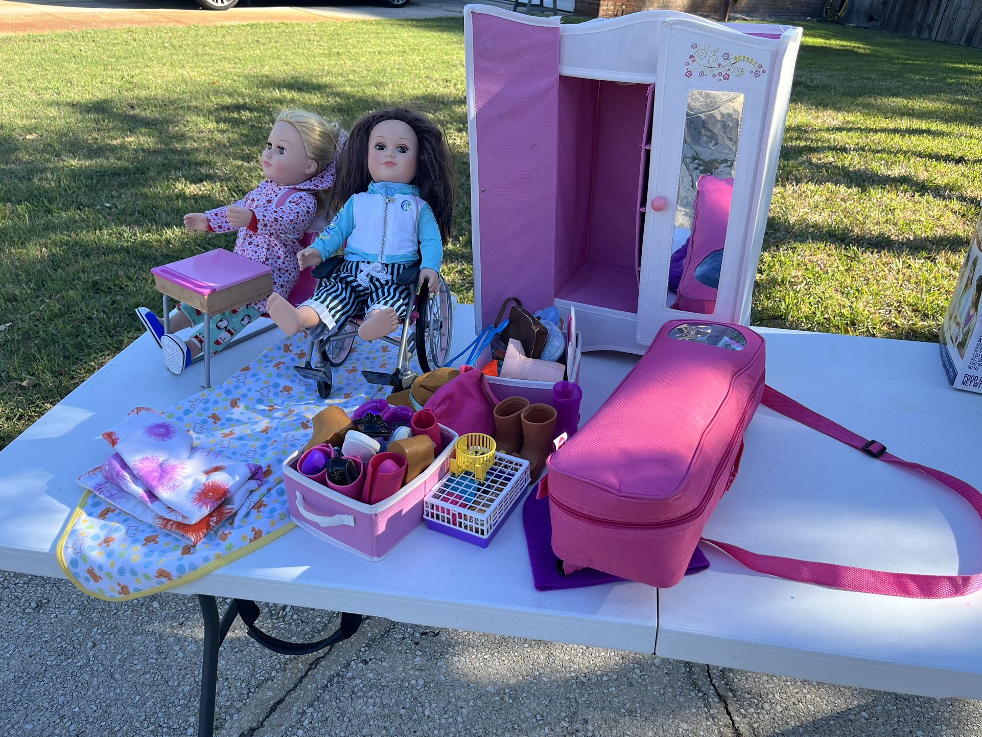 American Girl Dolls With Accessories