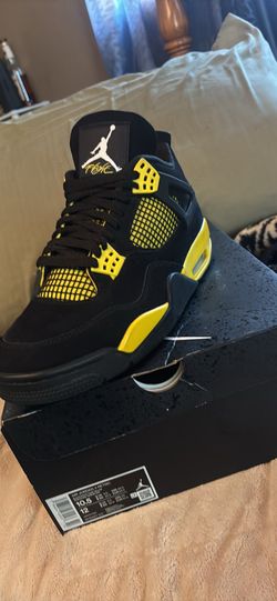Jordan fours thunders