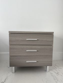 Pair of nightstands