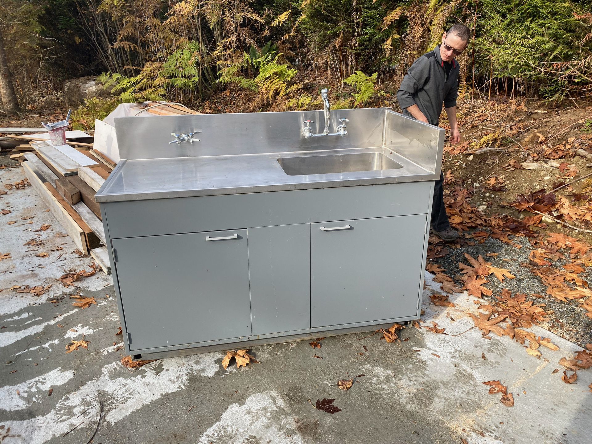 COMMERCIAL !!! STAINLESS ****SHOP ***SINK** with CABINET DOORS