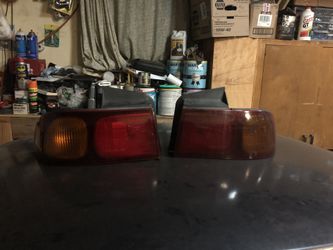 94 Integra Sedan Oem rear Taillights Left/right Pieces