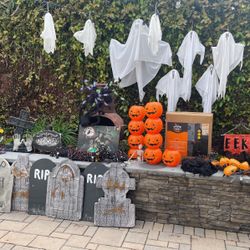 Halloween Decor