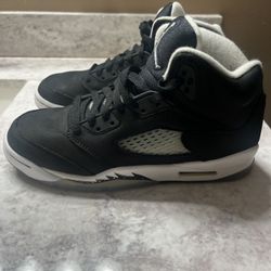 Jordan 5 Retro Moonlight  