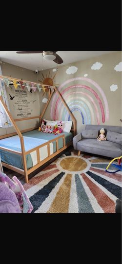 Bed, mattress and pad