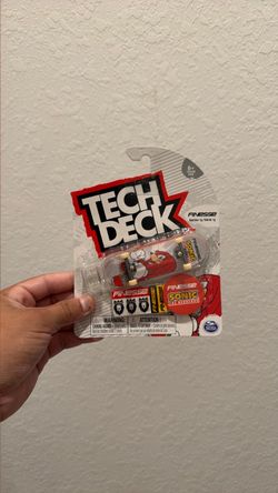 Tech Deck Finesse Sonic the Hedgehog Fingerboard
