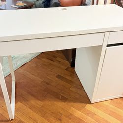 IKEA “Micke” Desk