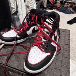Jordan 1 Retro High 