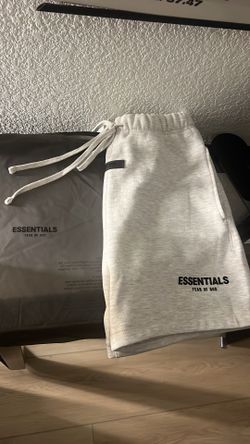 ESSENTIAL SWEATS XS RUNS BIG