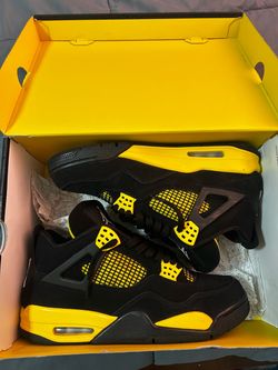 Jordan thunder 4s size 10.5