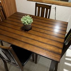 5pc Dining Table Great Condition 