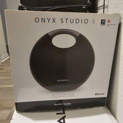 Onyx Studio 5 Bluetooth Speaker