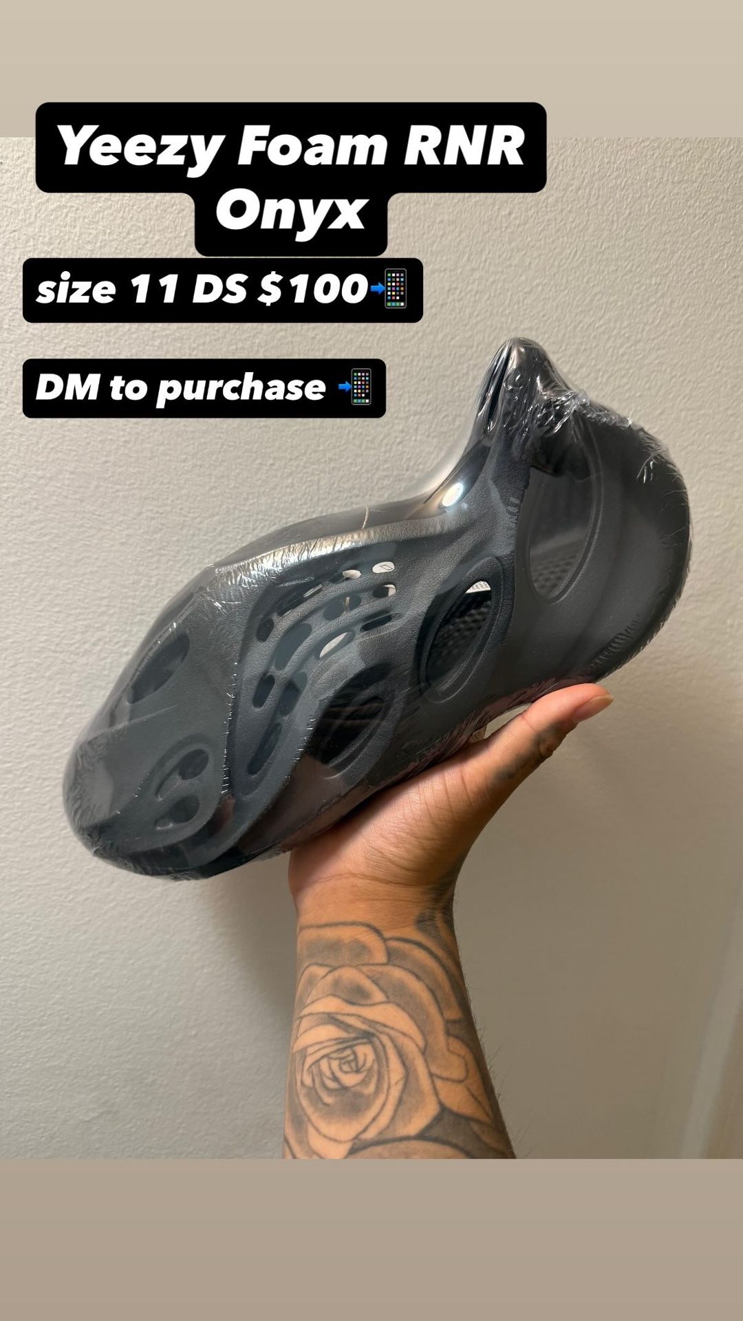 Yeezy Foam RNR Onyx( Size 11)