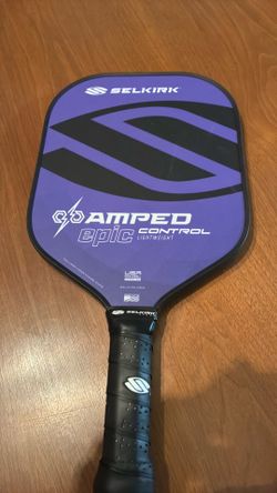 Selkirk Amped Epic pickleball paddle.. near new.