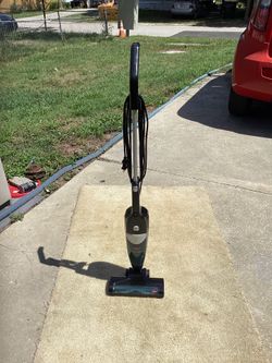 Bissell 3-1 stick vacuum with spinning brushes