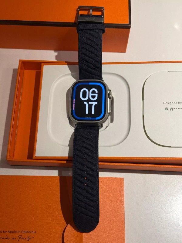 Hermes Apple Watch Ultra 2 Titanium 49mm & Single Tour En Mer Band MINT OPEN BOX