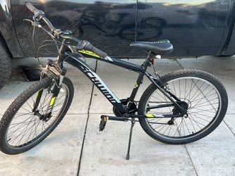Schwinn Men's Ranger 26" Mountain Bike, Black/Silver