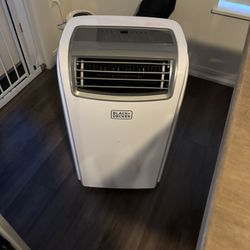 Black + Decker AC Unit
