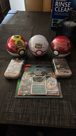 Pokeball tin, luminoso city tin and double pack with coin!
