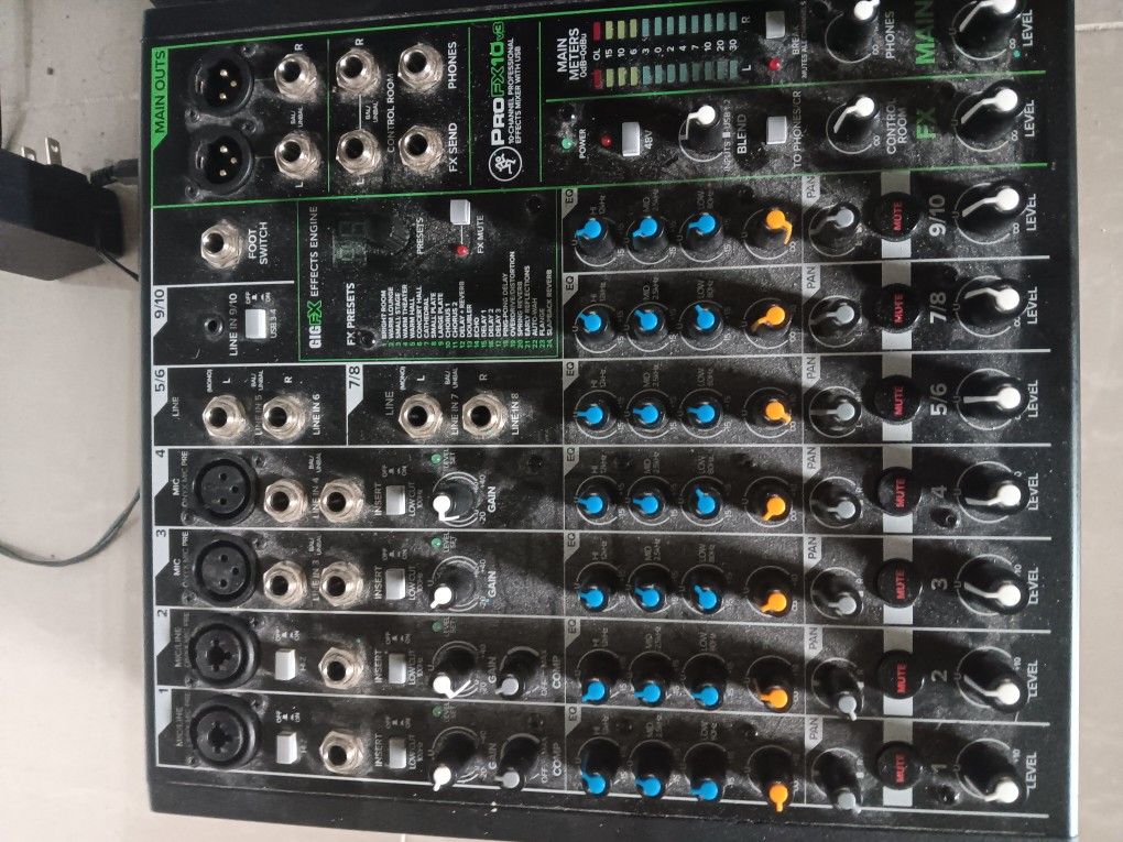 Mackie Pro Fx10 Mixer 