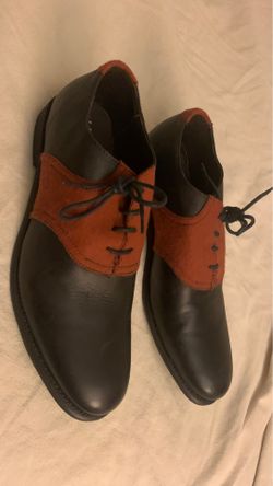 JD Fisk men’s saddle shoe size 9.5 orange/brown