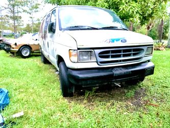 TAKING OFFERS~Ford Econoline E-Series Full-Size Cargo Van