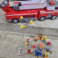 Paw Patrol fightfighter truck with figurines