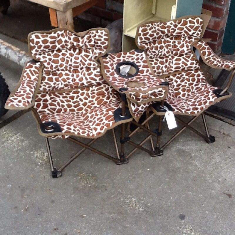 Adorable children's giraffe print double folding outdoor chairs