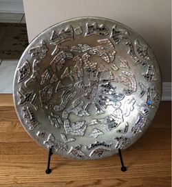 Pier 1 Decorative Gray Silver Mosaic Plate with Stand (19.25”D)