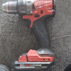 Milwaukee  18 V  1/2 In Hammer Drill 