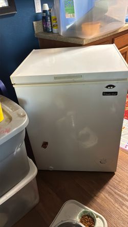 Magic chef freezer 3.5 cubic feet