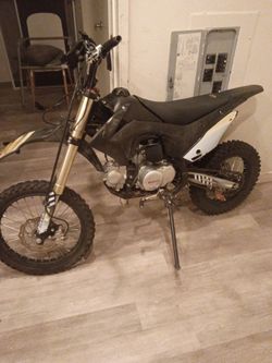 Syx moto motorcycle