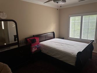 3 pieces bedroom set, with rug and lamp
