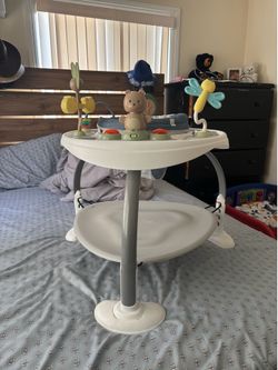 Baby bouncer