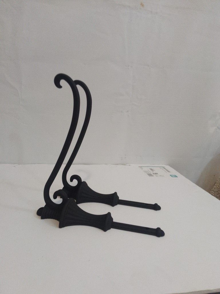Wall Hangers 