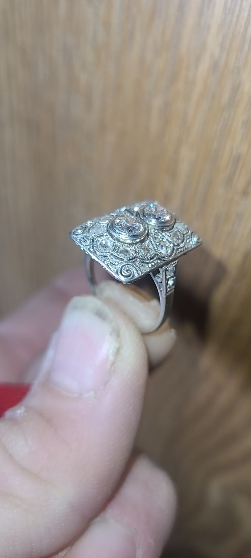 Early 1900s Art Deco 12ct White Gold Diamond Ring