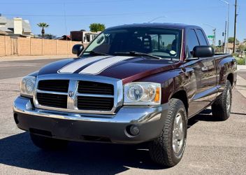 Auction this Saturday - 2005 Dodge Dakota SLT 4x4 4 Door Extended Cab Pickup Truck