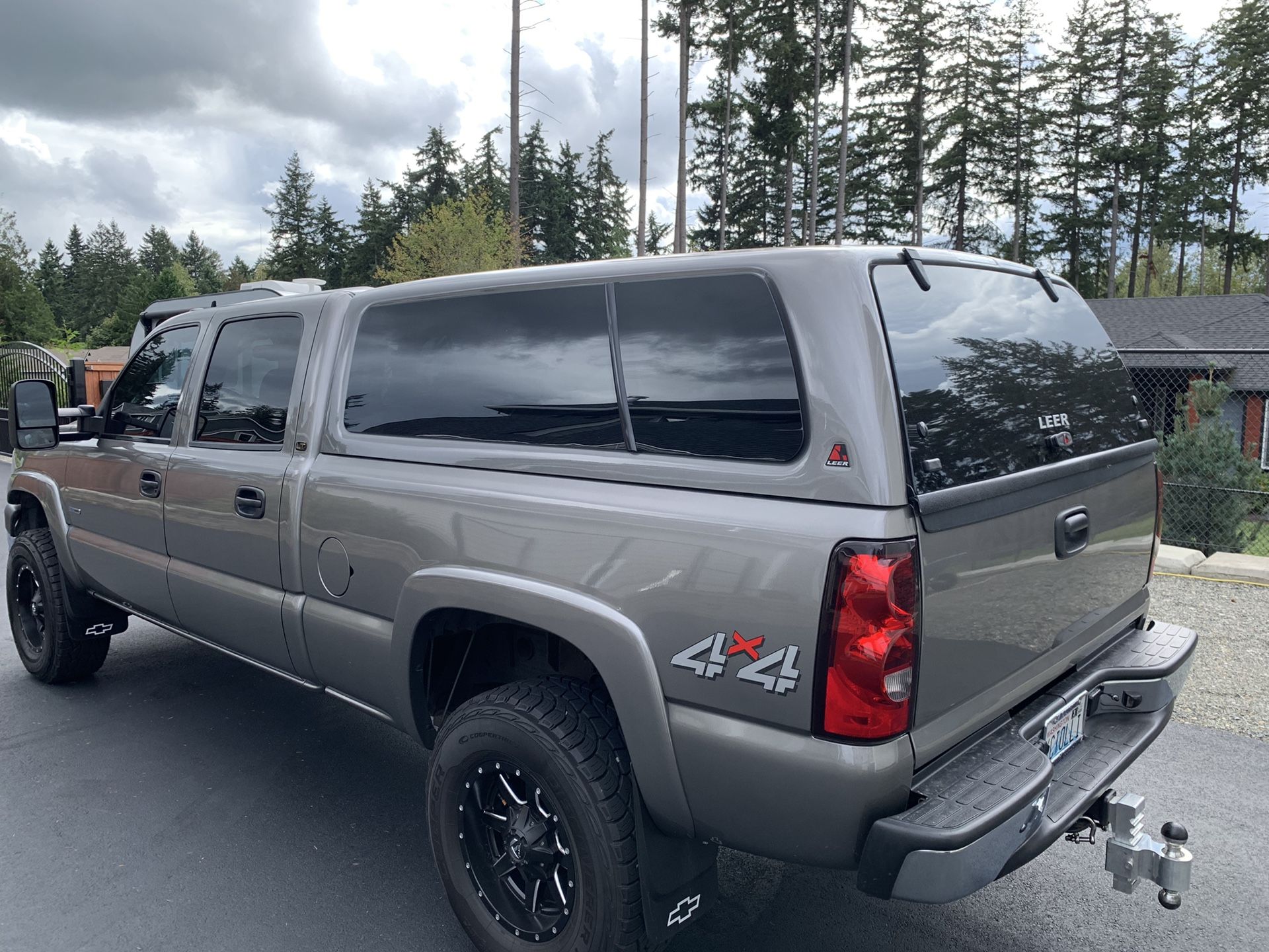 Leer 100XL Canopy 99-07 GM regular bed