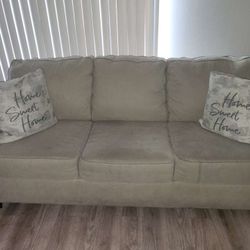 FREE COUCH