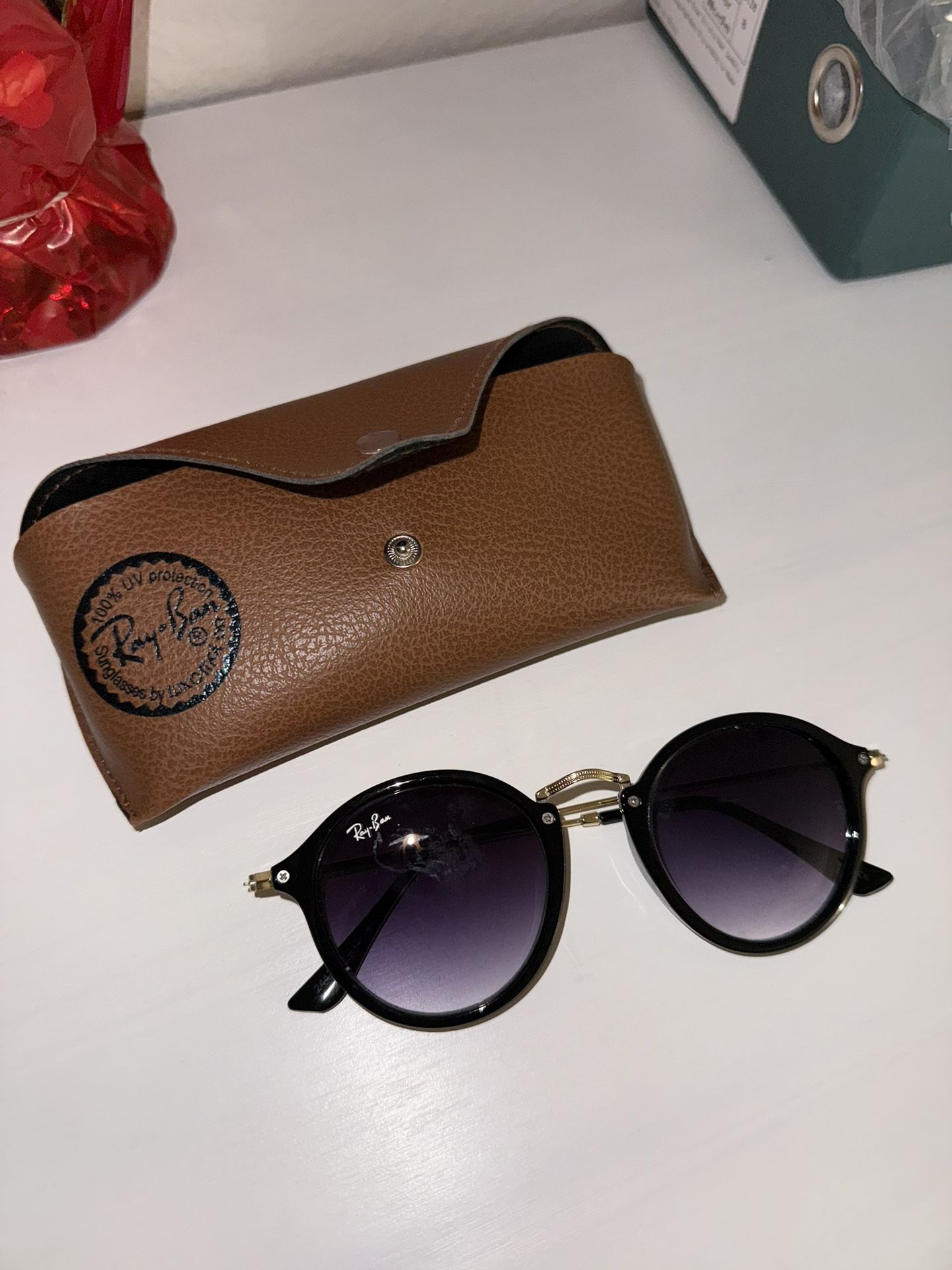 Ray-Ban Sunglasses With Case